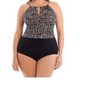 NWT Catalina Suddenly Slim One Piece Swimsuit Size 3X